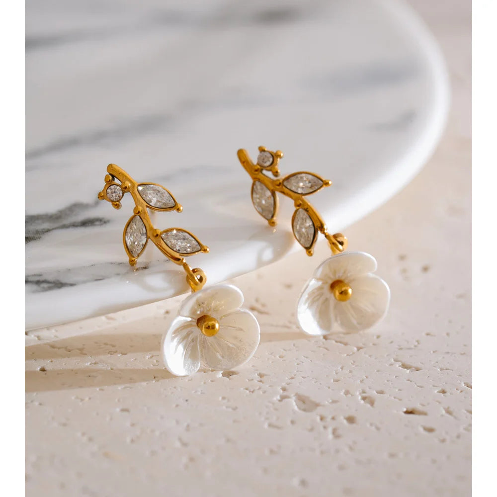 Studded Abstract Cubic Zirconia