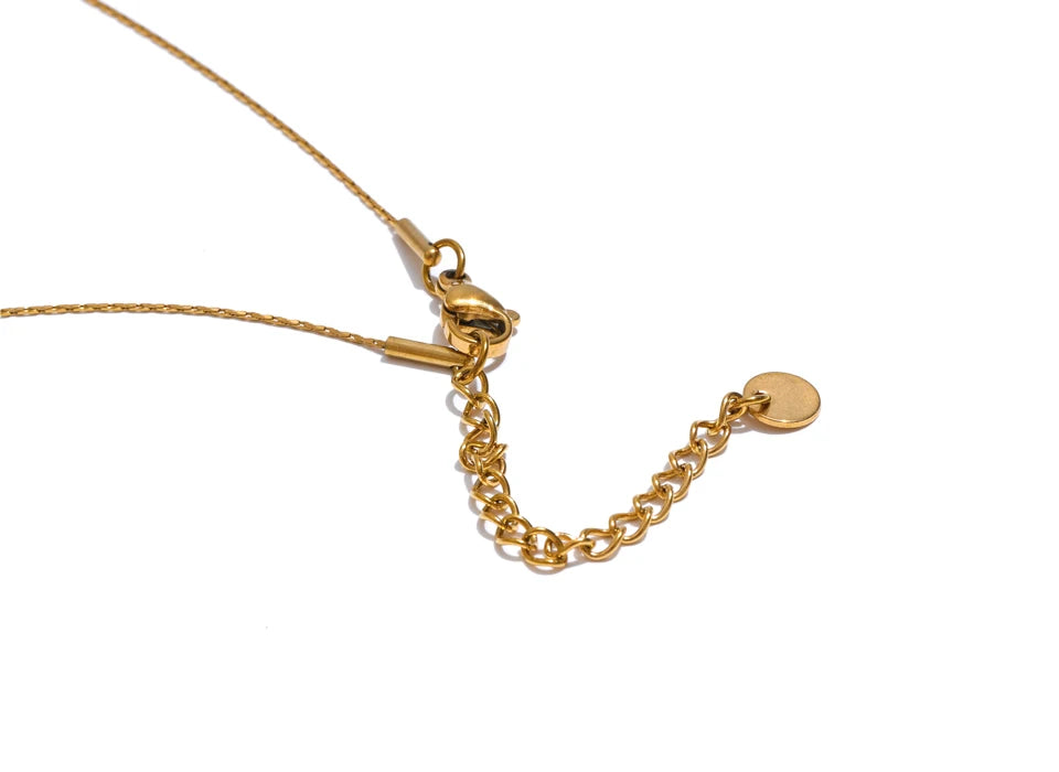 Poofy Flower Necklace