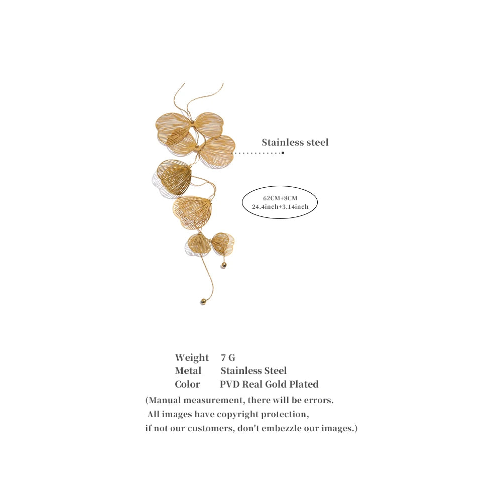 Poofy Flower Necklace