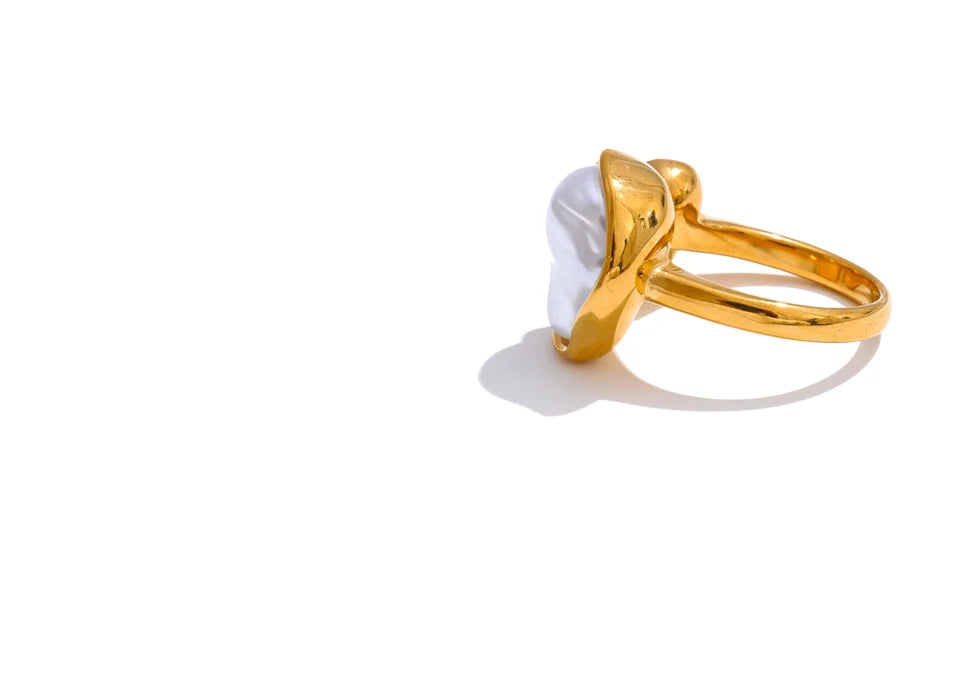Baroque Pearl Ring