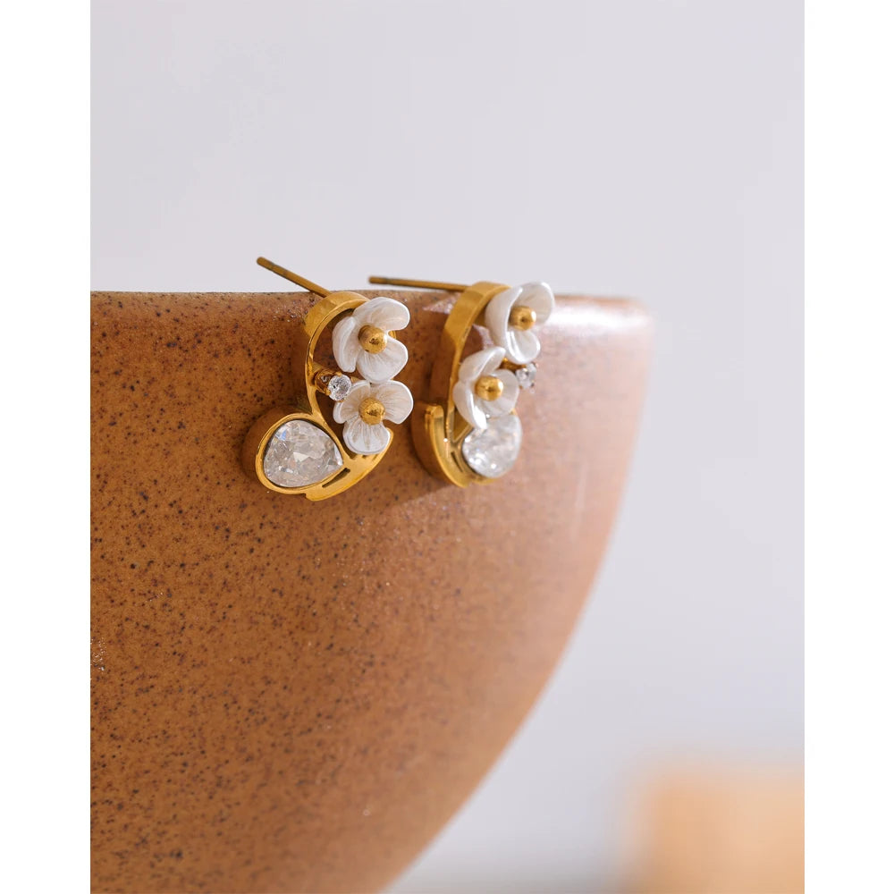 Studded Abstract Earrings 02.