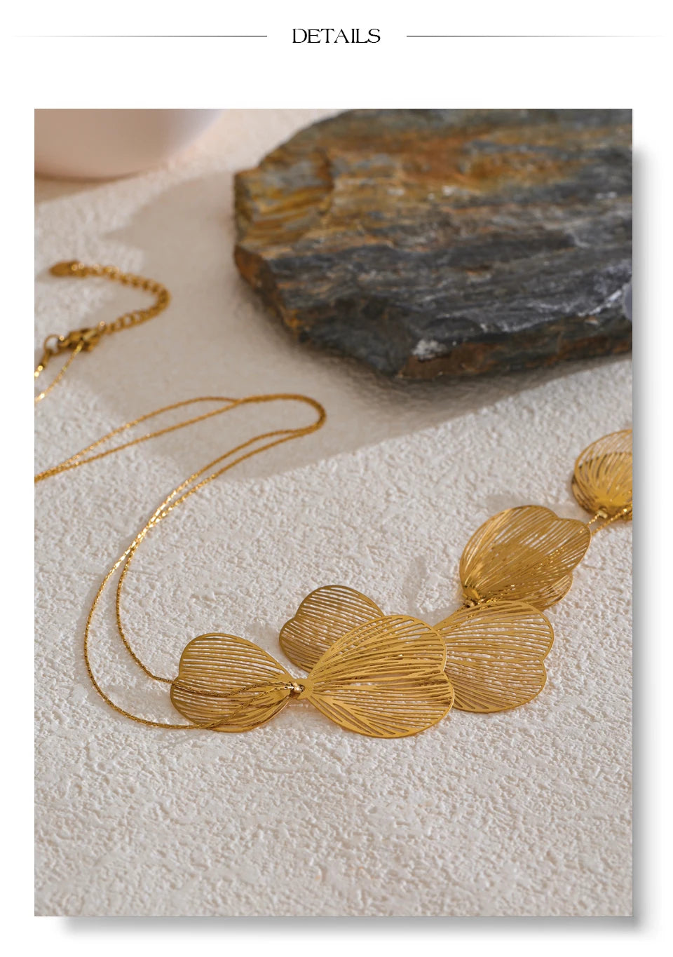 Poofy Flower Necklace