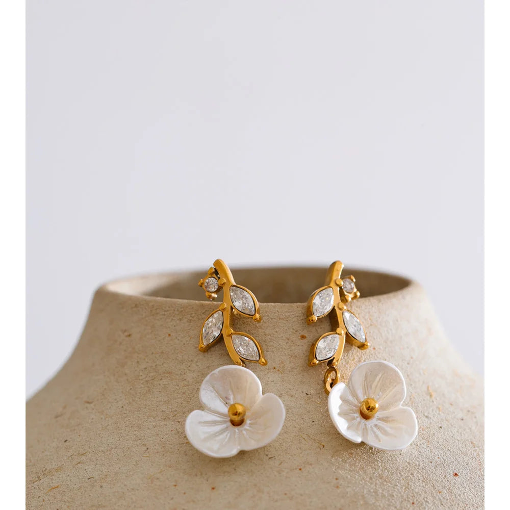 Studded Abstract Cubic Zirconia