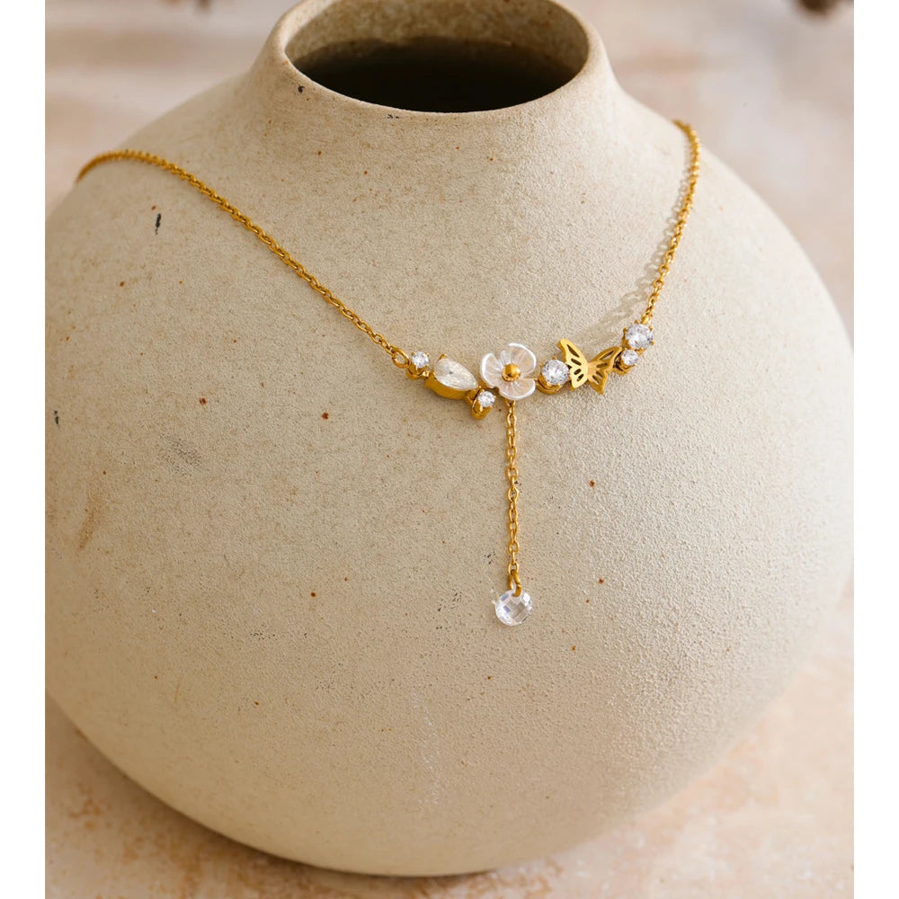 Studded Abstract Premium