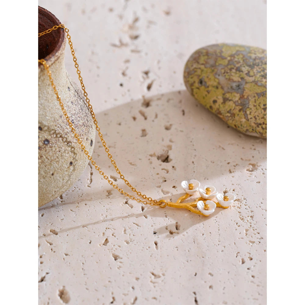 Studded Abstract Premium Tree